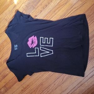 Black love shirt